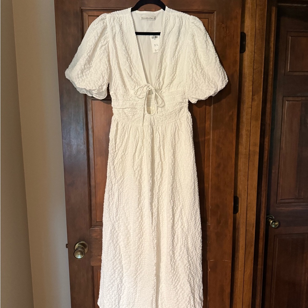 Abercrombie & Fitch White Textured Maxi Dress